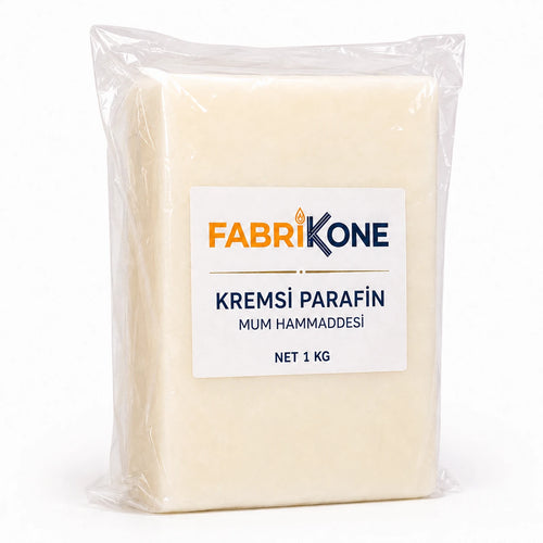 Kremsi parafin 1 kg, şeffaf poşet içinde mum hammaddesi